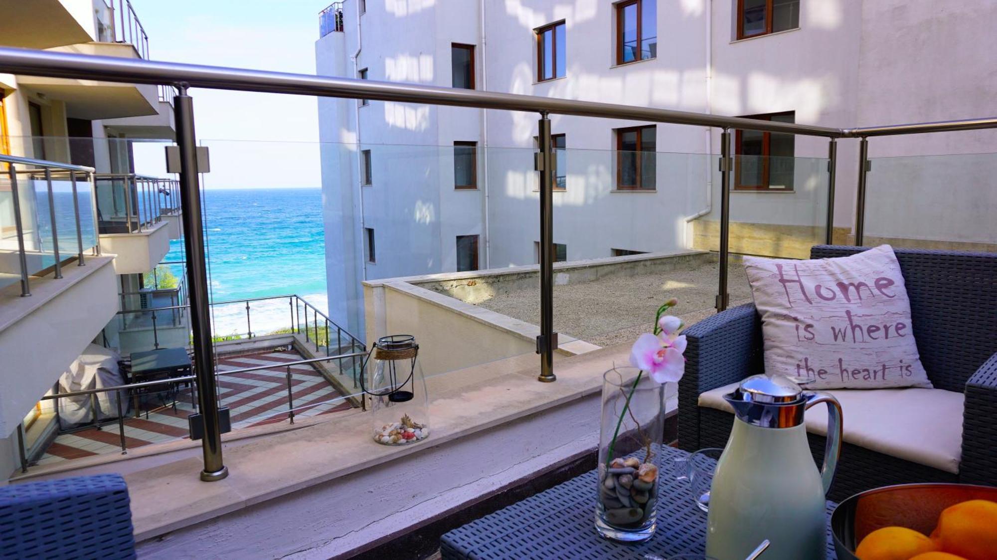 Апартаменти Бяла Клиф На Плажа - Apartments Byala Cliff First Line Esterno foto